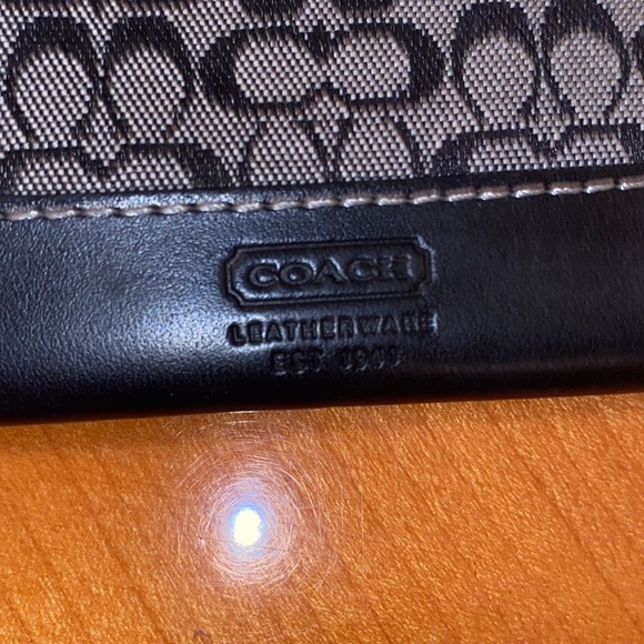 Coach Monogram Keychain Wallet - Picture 5 of 6